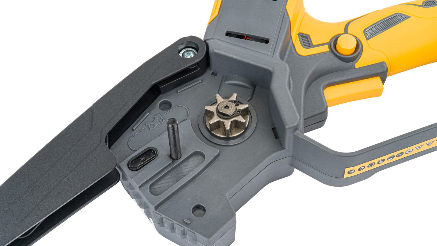 Mini tronçonneuse électrique  8"  21 V  2 batteries + acessoires